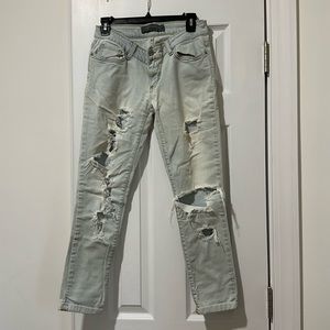 Zara basic low rise light wash distressed skinny jeans size 6